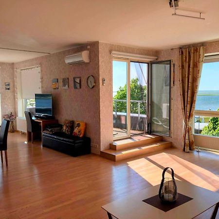Sunset Dream Apartment With A Panoramic Seaview Хаапсалу Экстерьер фото